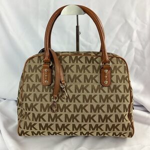 MICHAEL KORS  Signature Beige and Brown Canvas Handbag Crossbody